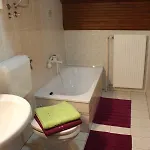 马尔奇克公寓 *